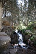 Cascade dans Grigorievsky Gorge