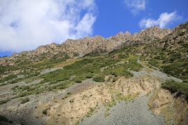 Falaises sur les versants nord