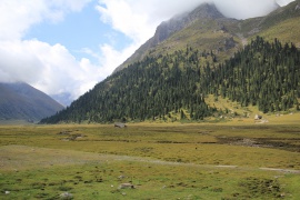 Dans la vallée de la gorge