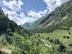 Vallée des gorges d'Alamedin