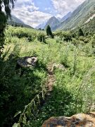 Vallée de montagne d'Alamedin